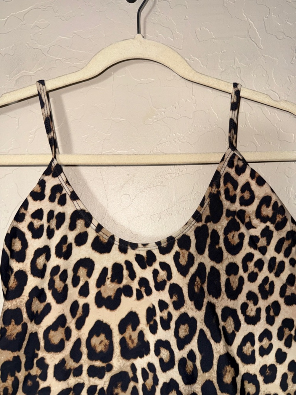 Good American leopard animal
Print high cut cheeky open back one piece size 3 - Picture 3 of 6